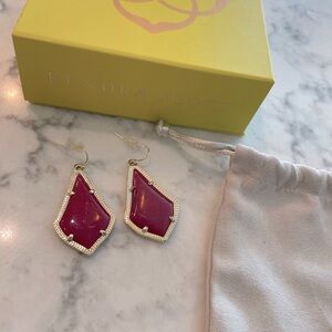 Kendra Scott Fuchsia Geometric Earrings